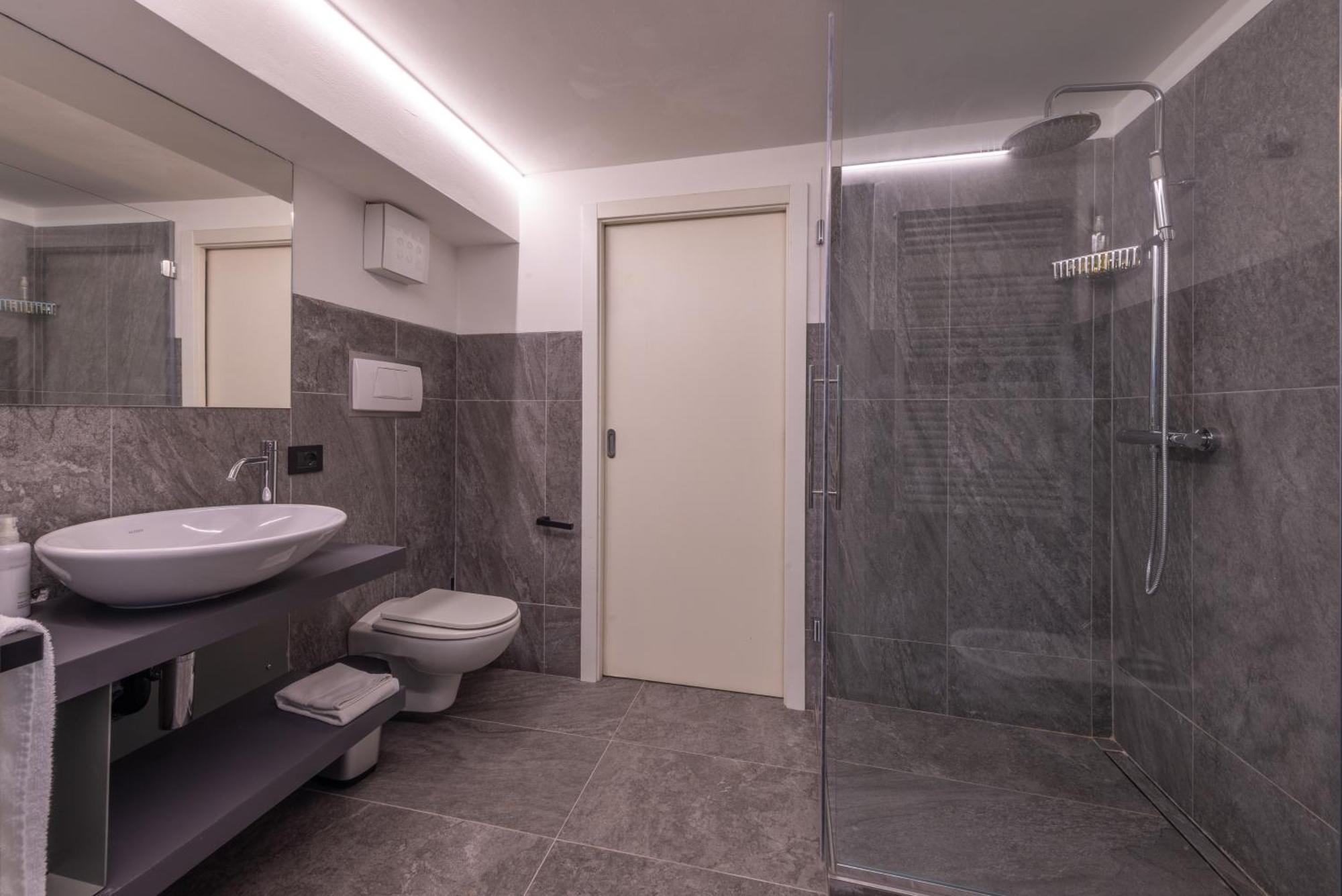 La Barchessa Loft & Rooms - Free Parking Trient Exterior foto